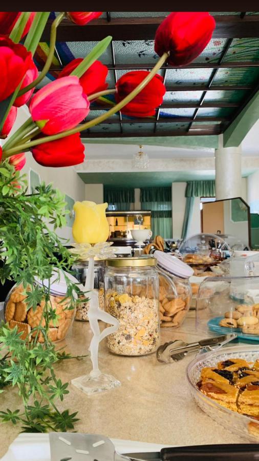 Hotel Vallisdea 萨拉孔西利纳 外观 照片